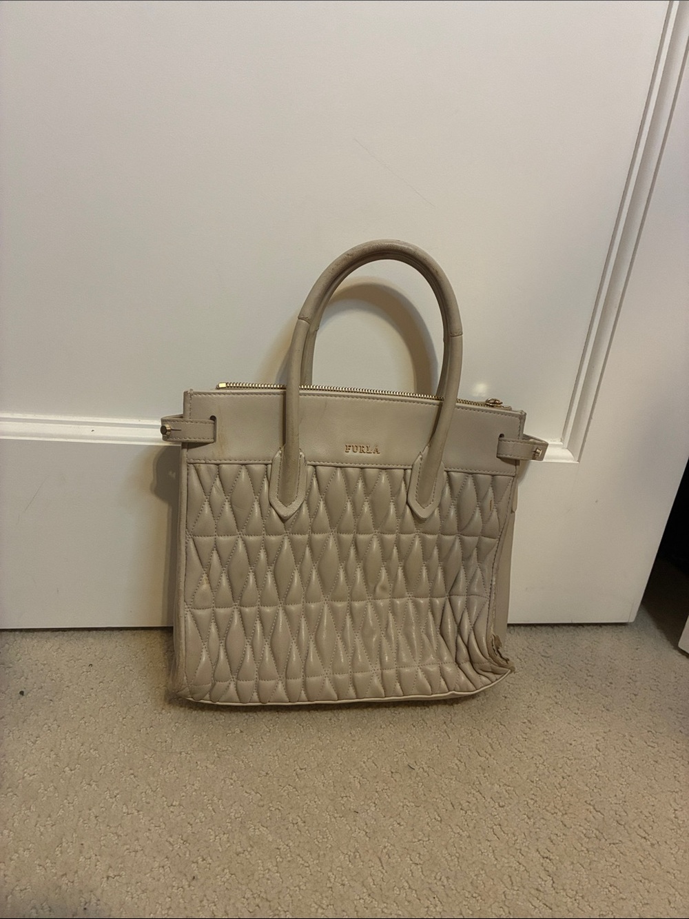Furla Pin Cometa Small Quilted Leather Satchel Tote Bag - Dalia Beige (As Is)👝
